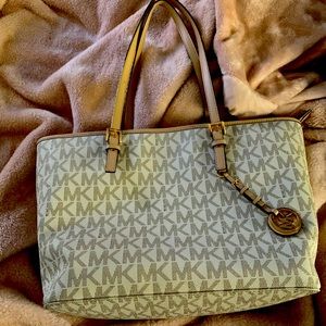 Michael Kors purse